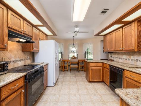 1704 Yokley Road Rockdale TX 76567