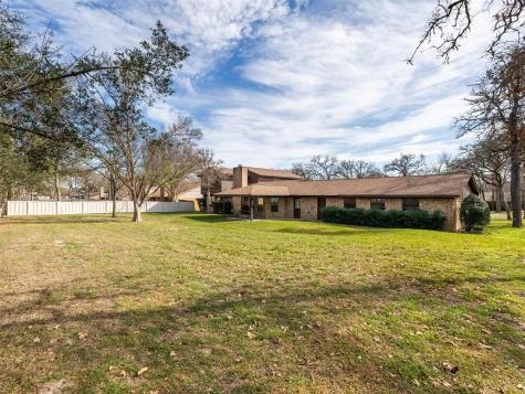 1704 Yokley Road Rockdale TX 76567