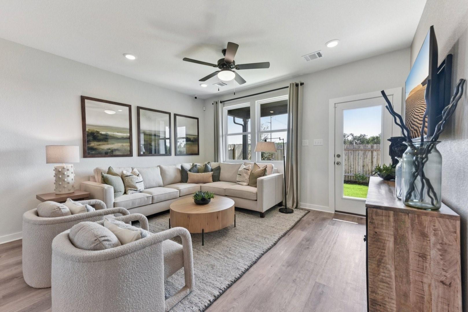 112 Hornet Street Elgin TX 78621