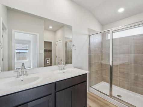 121 Holmby Drive Hutto TX 78634