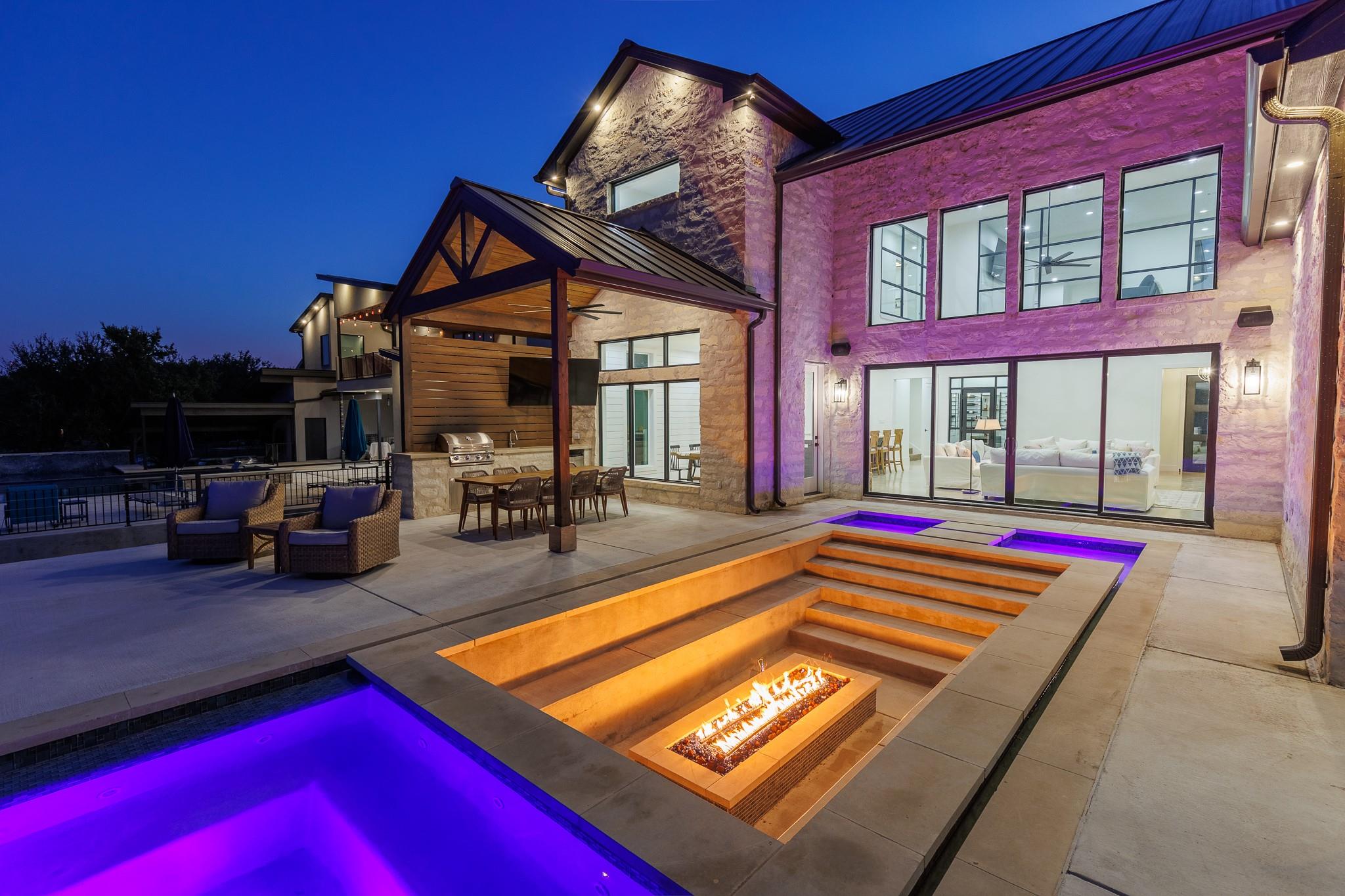 241 Lazy Oaks Lane Kingsland TX 78639