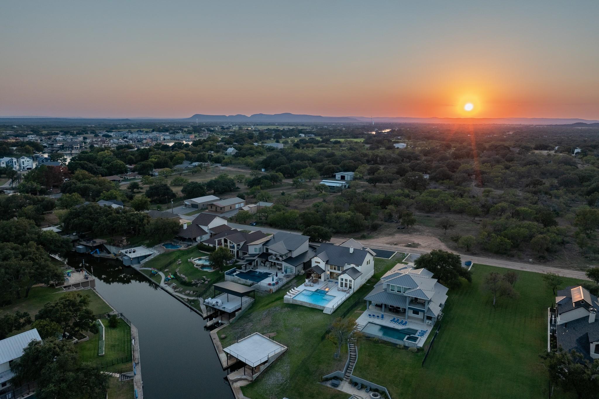 241 Lazy Oaks Lane Kingsland TX 78639