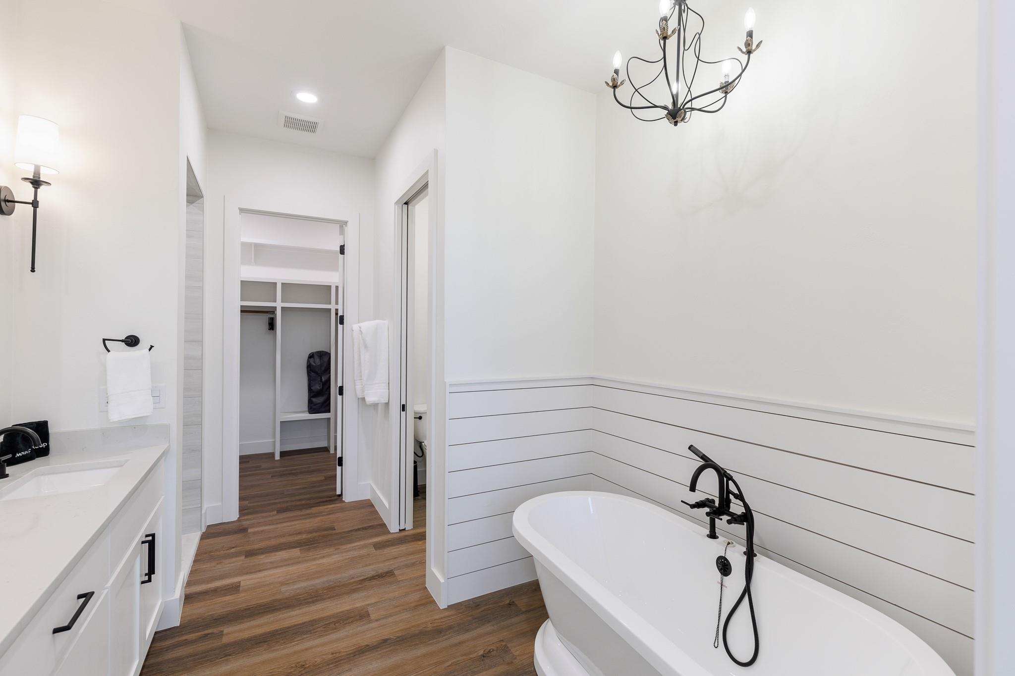241 Lazy Oaks Lane Kingsland TX 78639