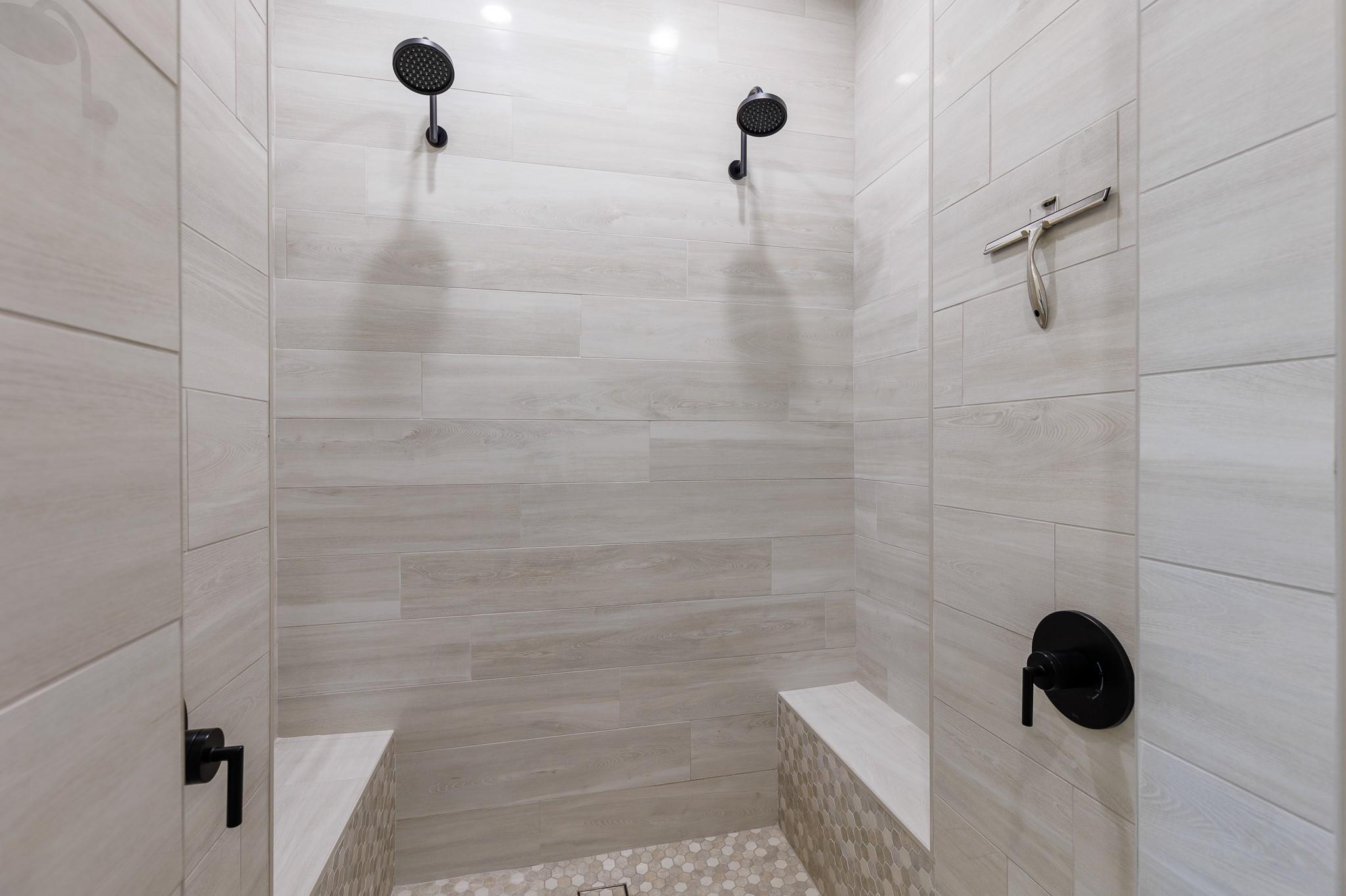 241 Lazy Oaks Lane Kingsland TX 78639