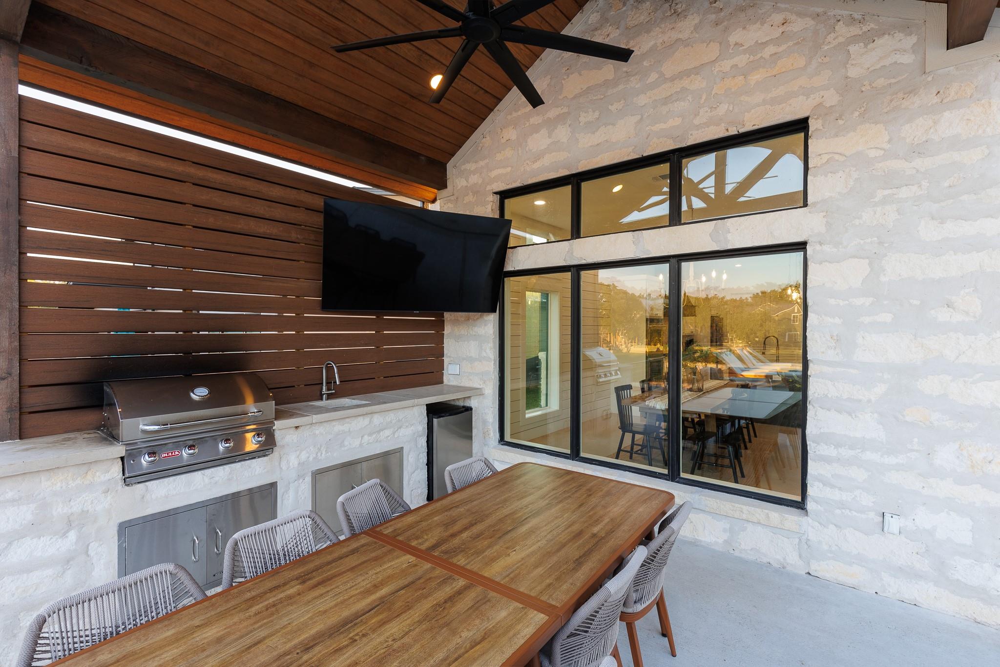 241 Lazy Oaks Lane Kingsland TX 78639