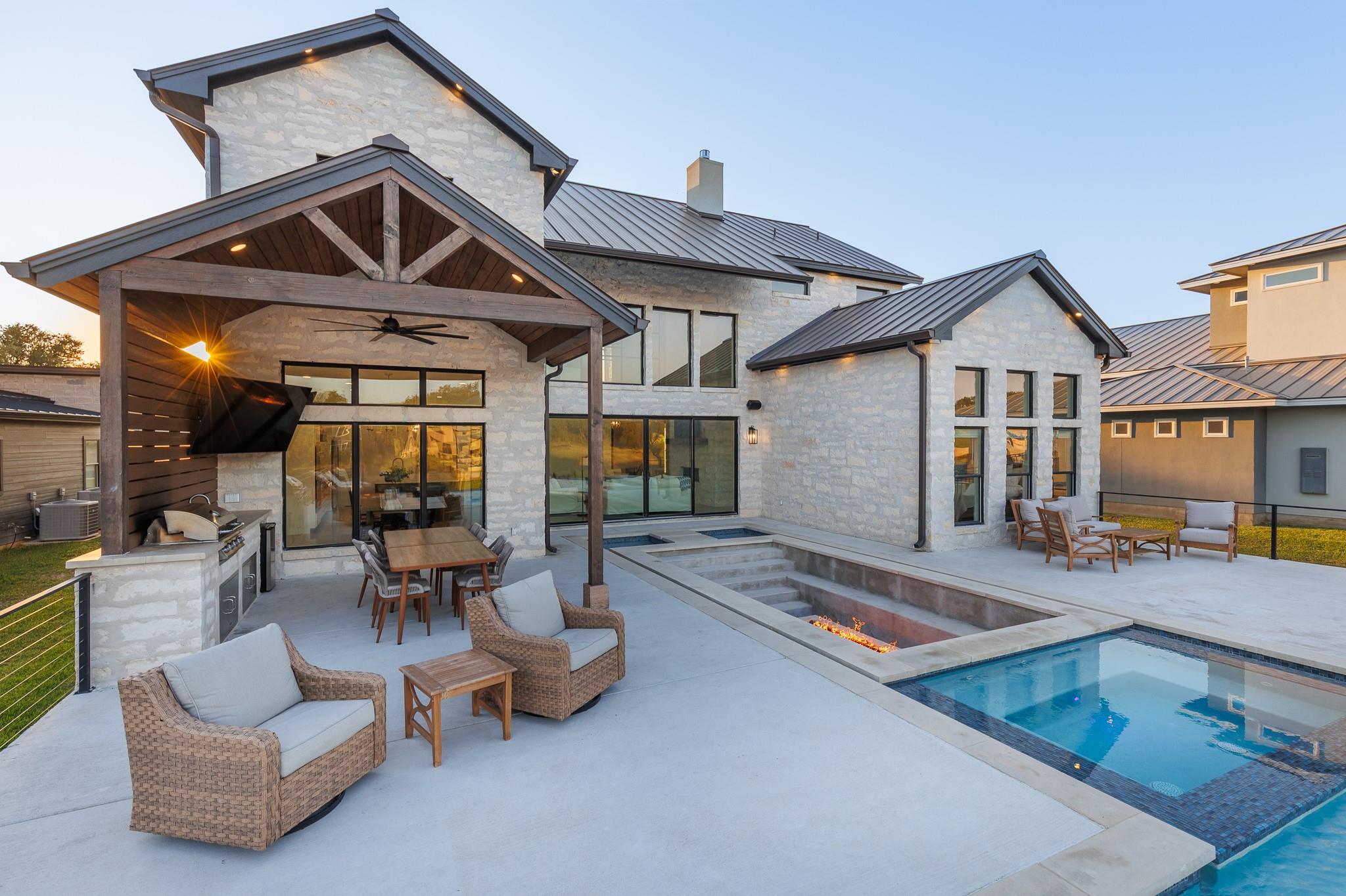 241 Lazy Oaks Lane Kingsland TX 78639