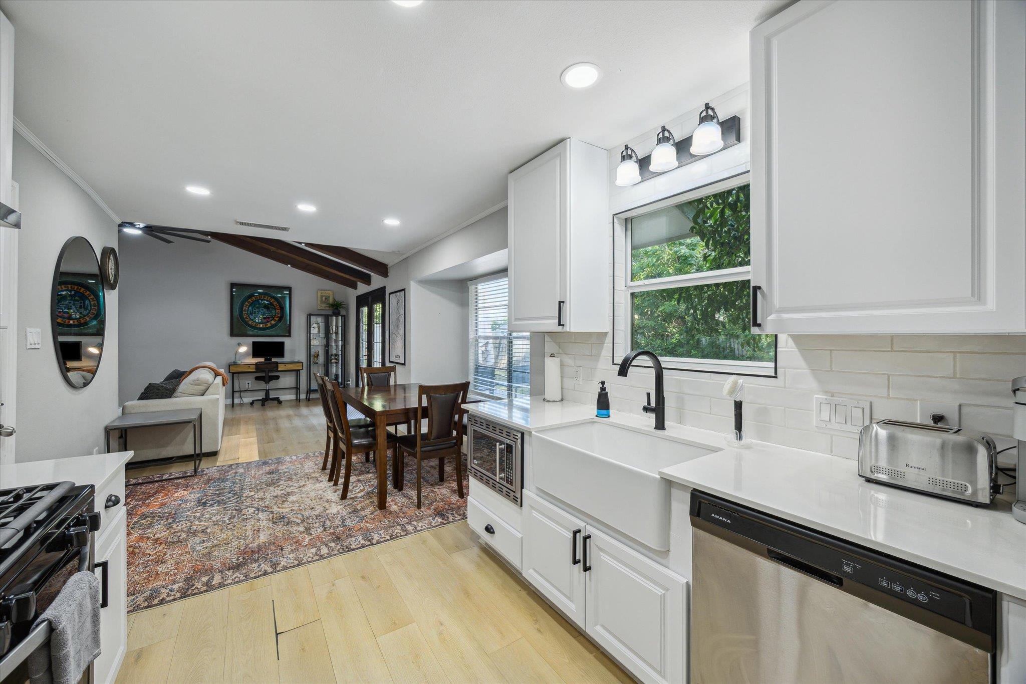 10414 Quail Ridge Drive Austin TX 78758
