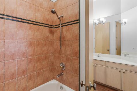 105 Maderas Seguin TX 78155