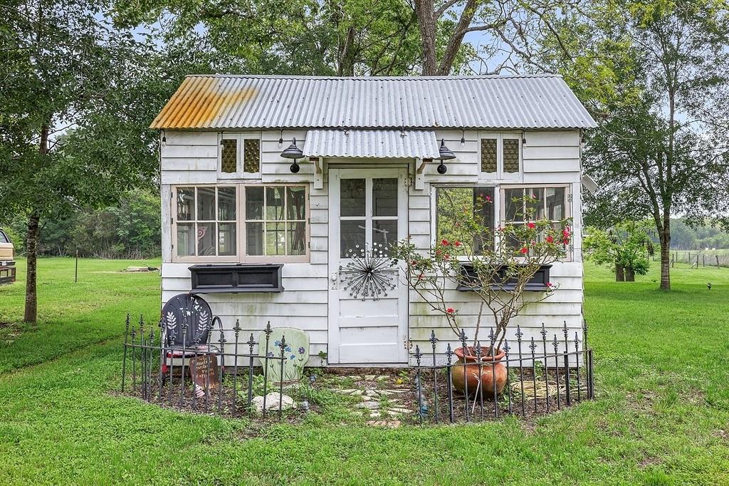 326 Centennial Street Carmine TX 78932