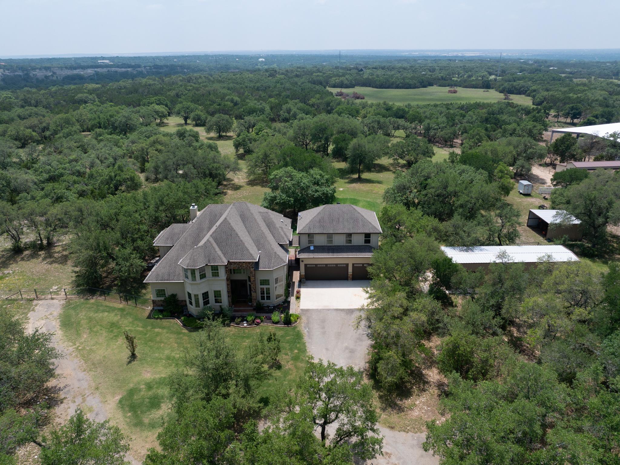 3696 County Road 207 Liberty Hill TX 78642
