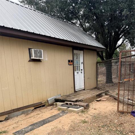 151 County Road 311 Rockdale TX 76567