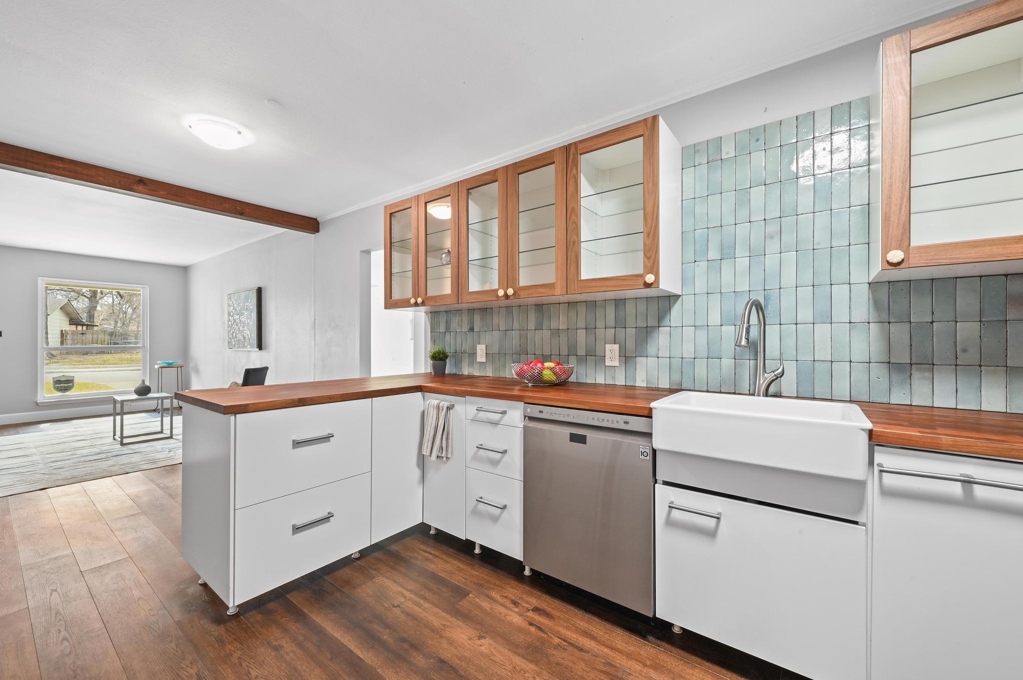 6302 Thurgood Avenue Austin TX 78721