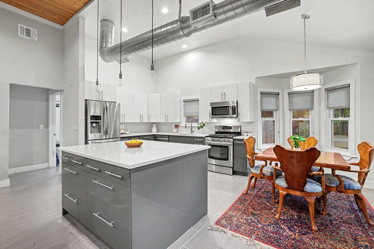 6903 Ardath Street Austin TX 78757