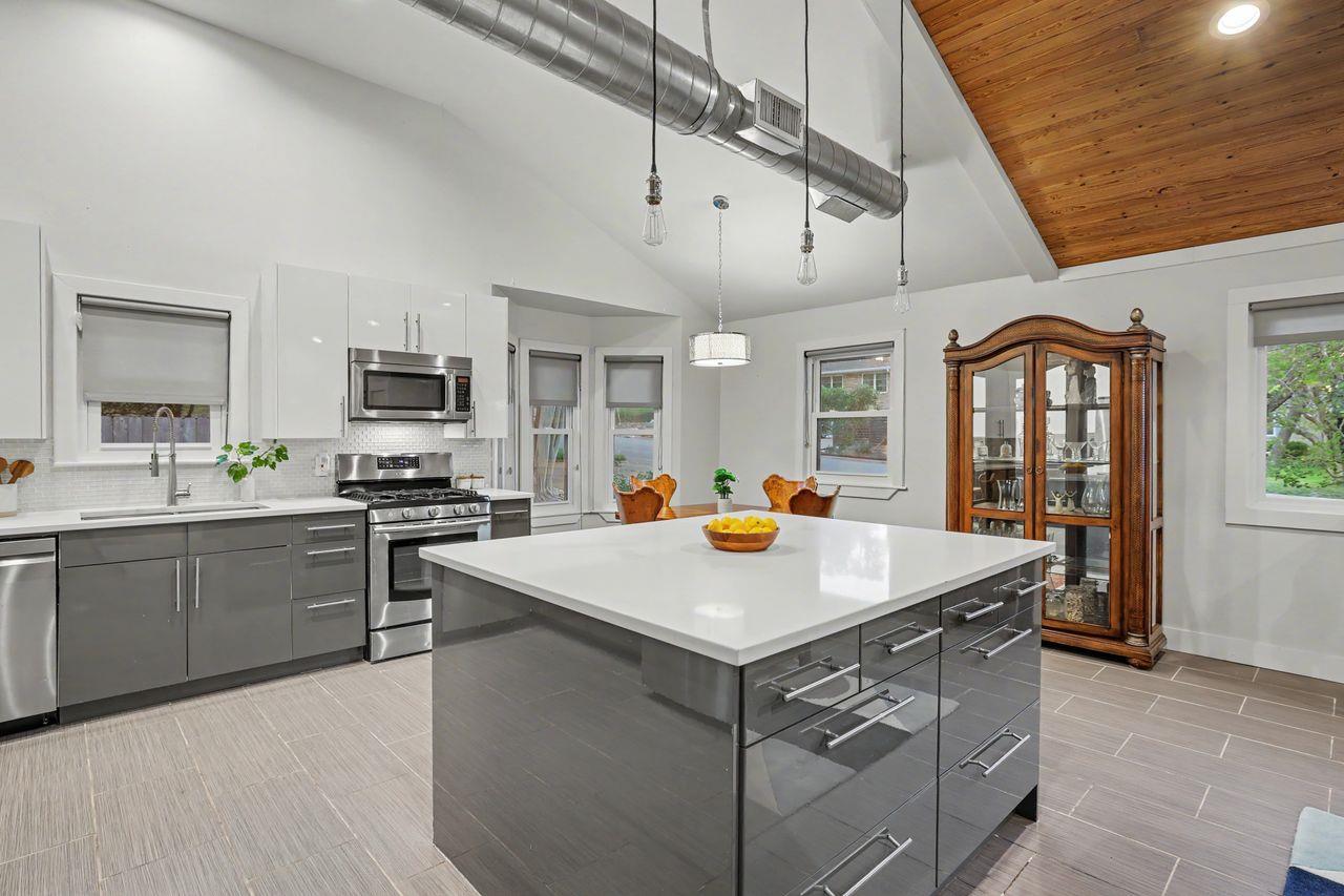 6903 Ardath Street Austin TX 78757