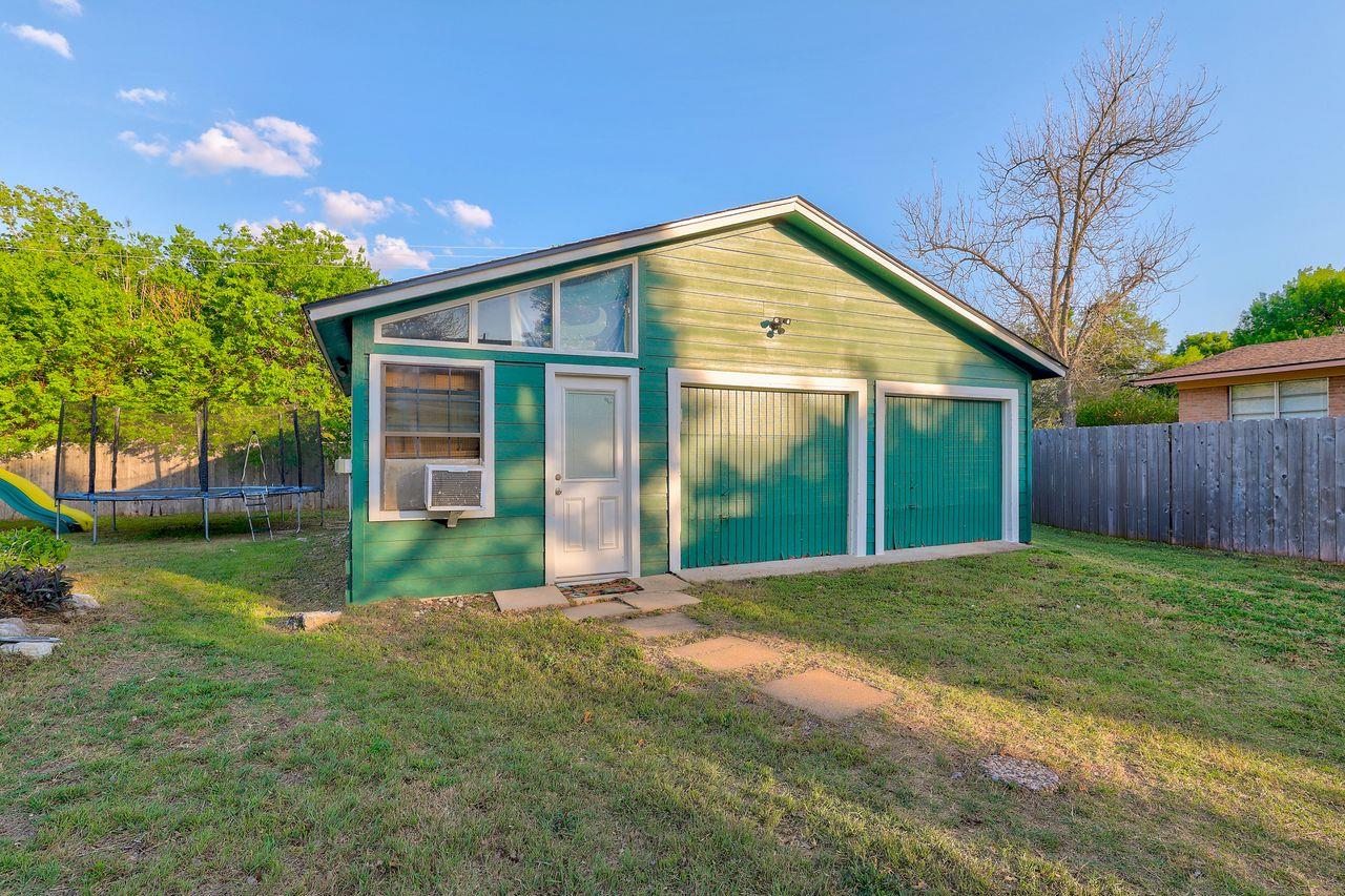 6903 Ardath Street Austin TX 78757