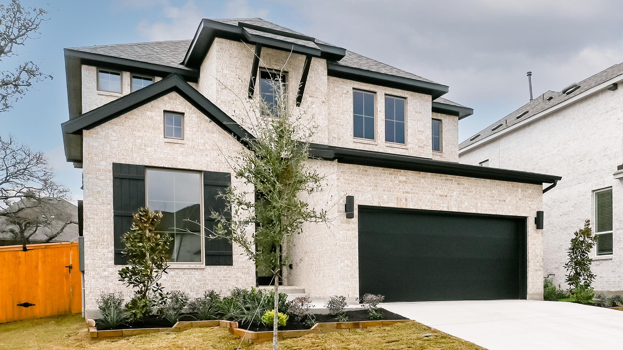172 Basket Flower Loop Kyle TX 78640