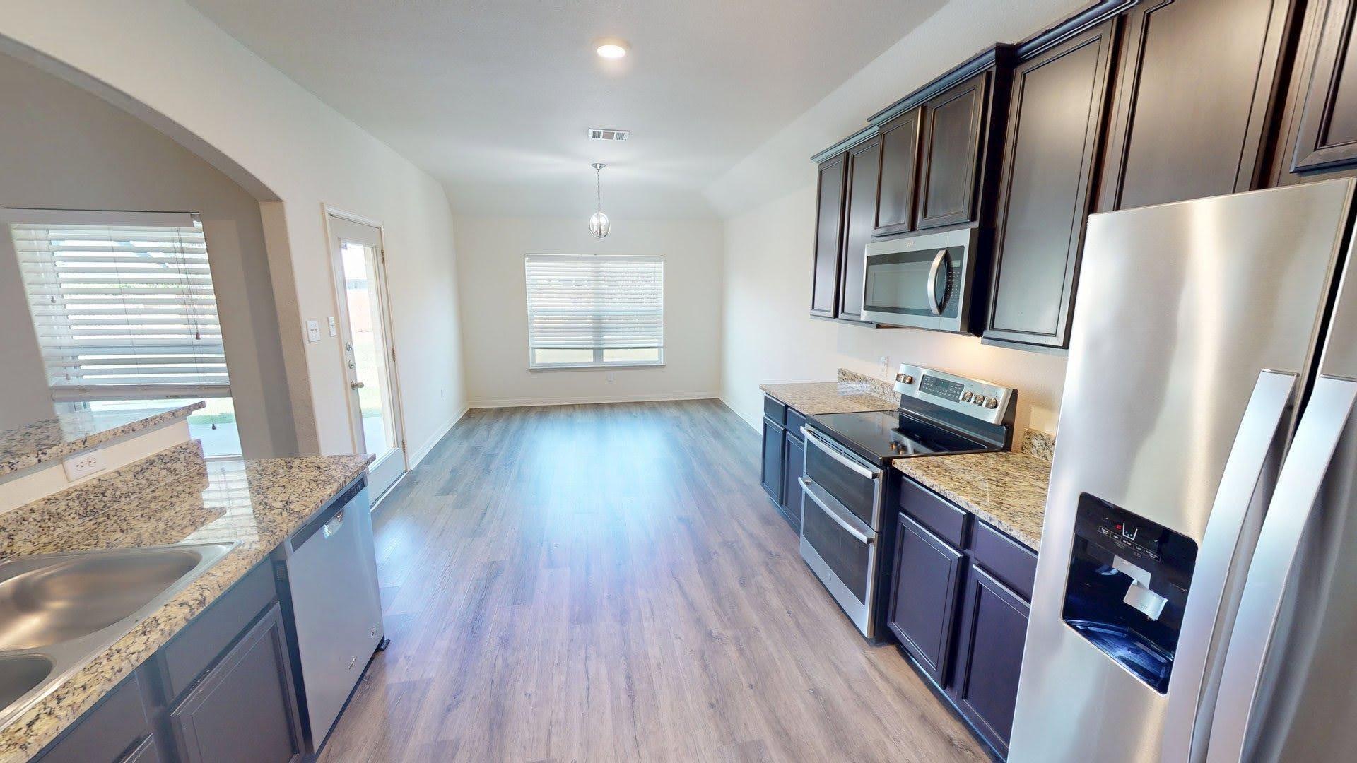1531 Twin Estates Drive Kyle TX 78640