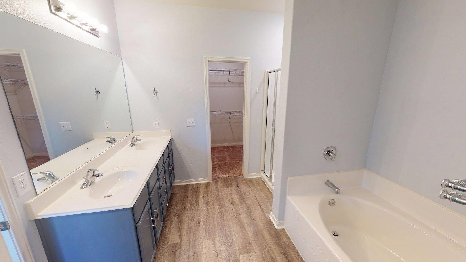 1531 Twin Estates Drive Kyle TX 78640