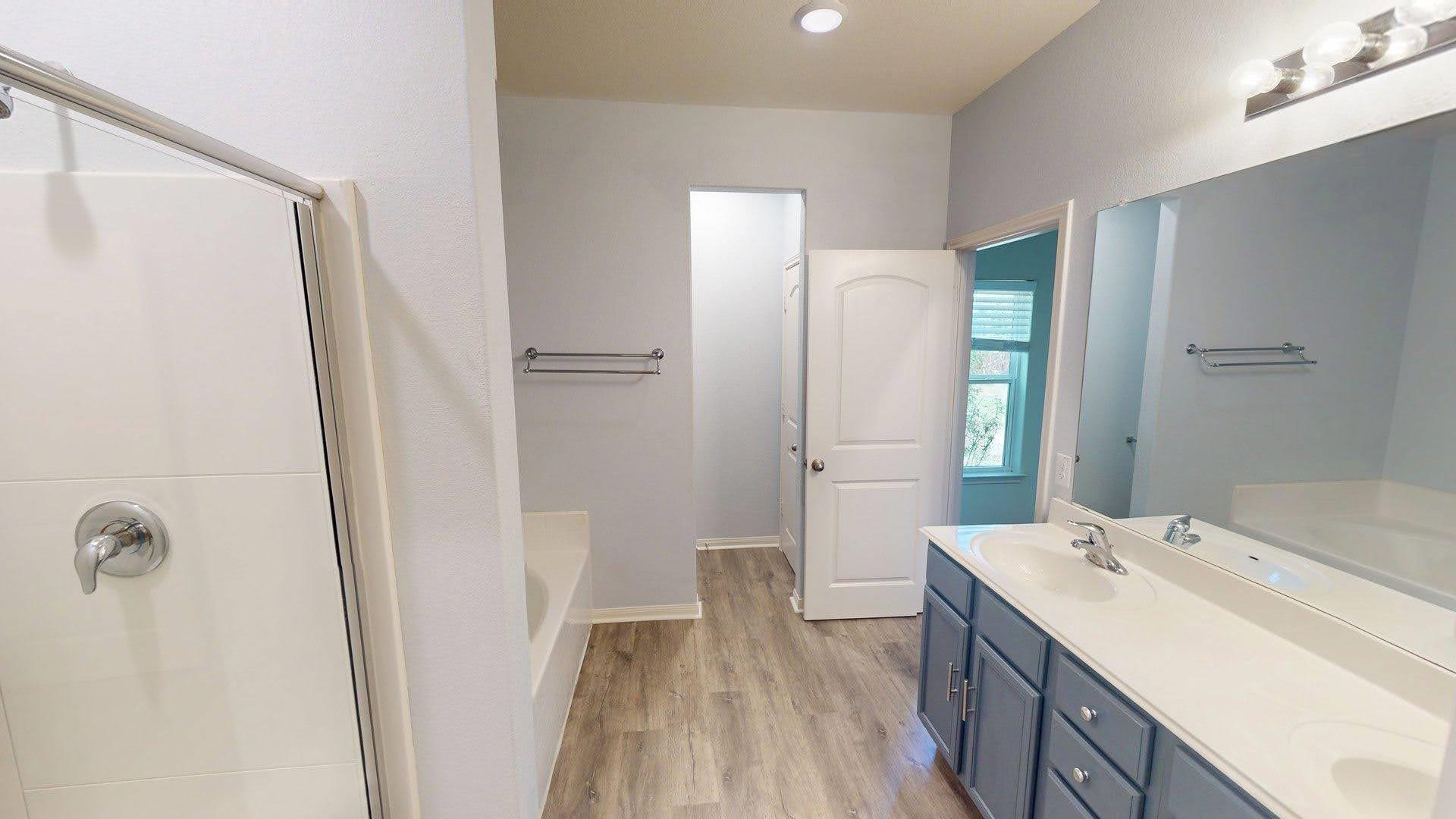 1531 Twin Estates Drive Kyle TX 78640