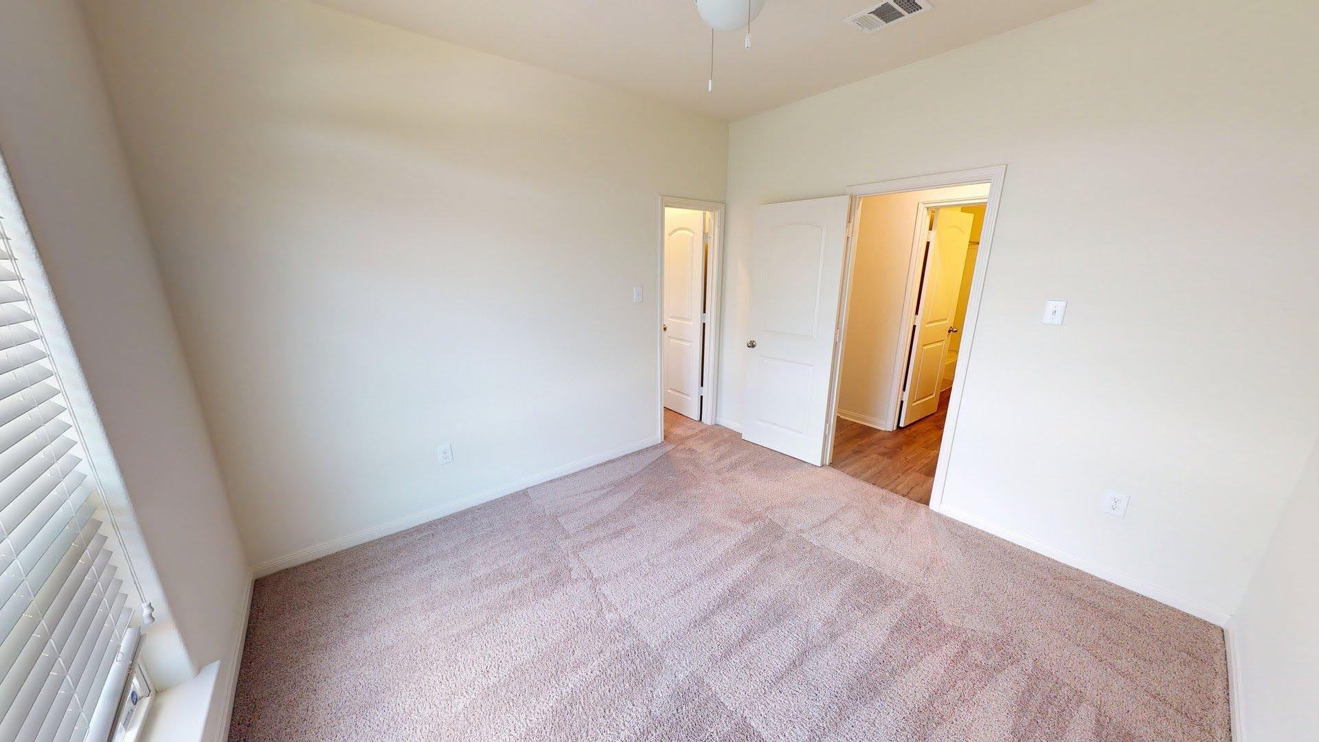 1531 Twin Estates Drive Kyle TX 78640