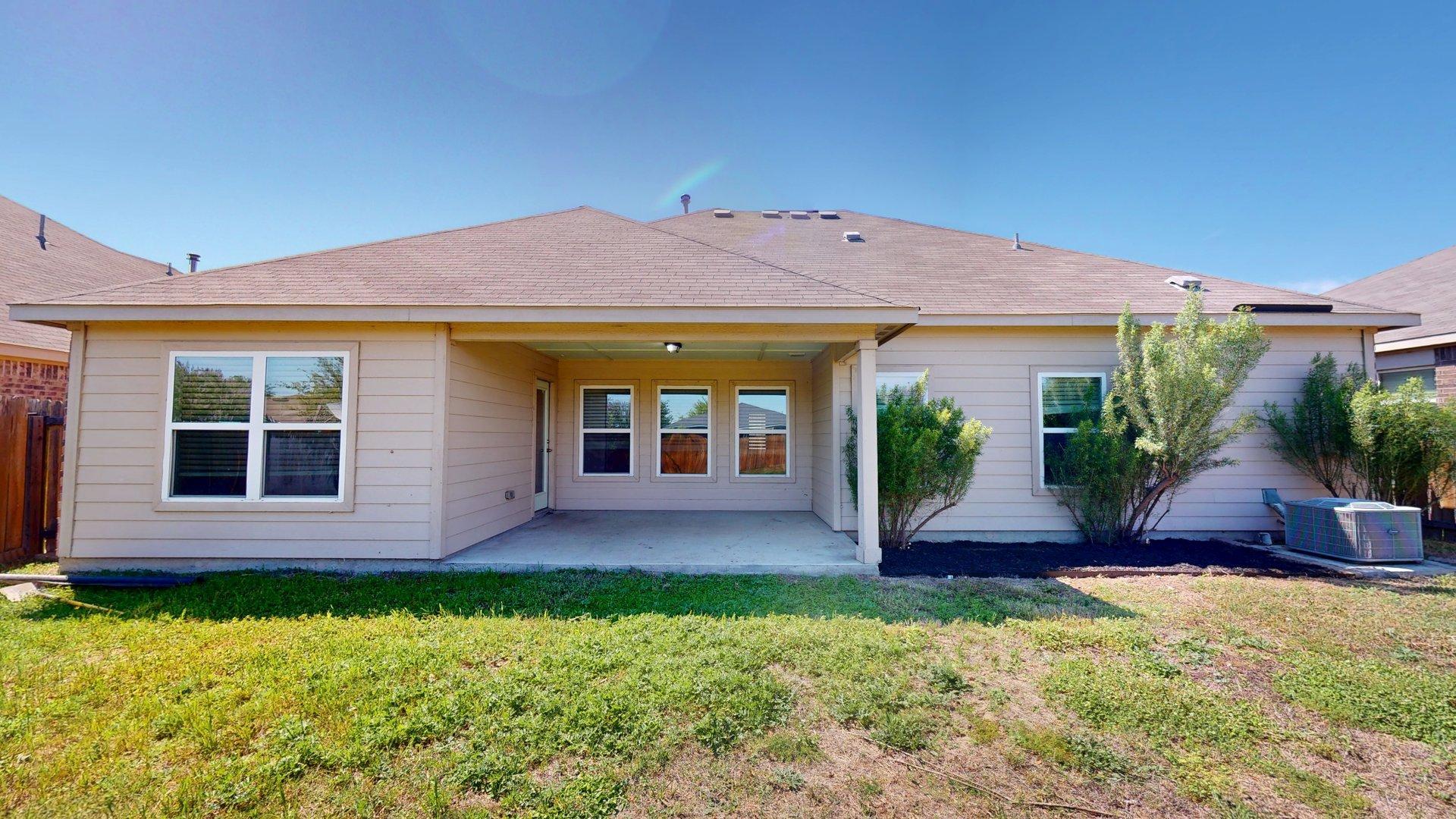 1531 Twin Estates Drive Kyle TX 78640