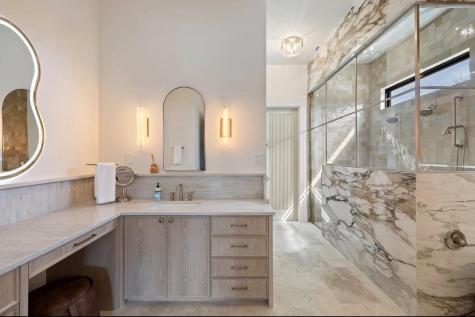 250 Hawthorne Lane Spicewood TX 78669