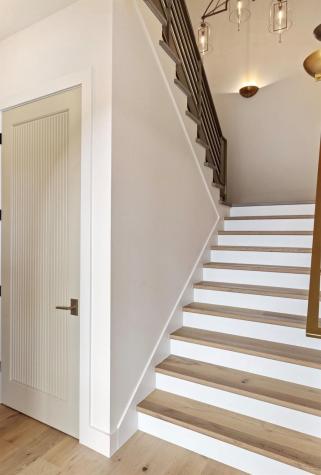 250 Hawthorne Lane Spicewood TX 78669