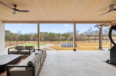 250 Hawthorne Lane Spicewood TX 78669
