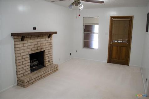 303 E 20th Avenue Belton TX 76513