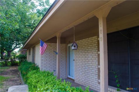 303 E 20th Avenue Belton TX 76513