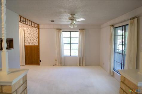 303 E 20th Avenue Belton TX 76513