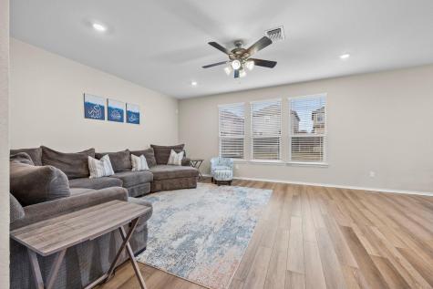 125 Danablu Drive Hutto TX 78634