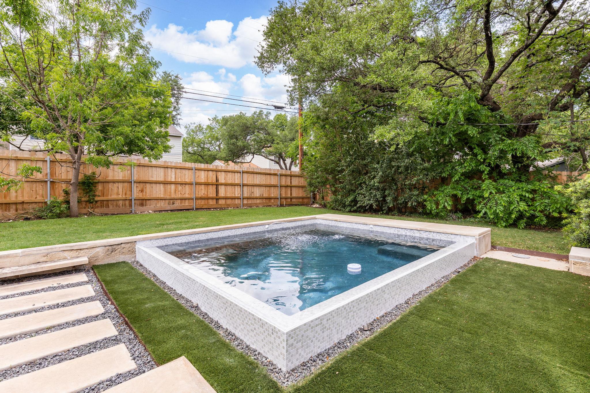 11402 Santa Cruz Drive Austin TX 78759