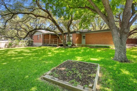 1110 Hollybluff Street Austin TX 78753