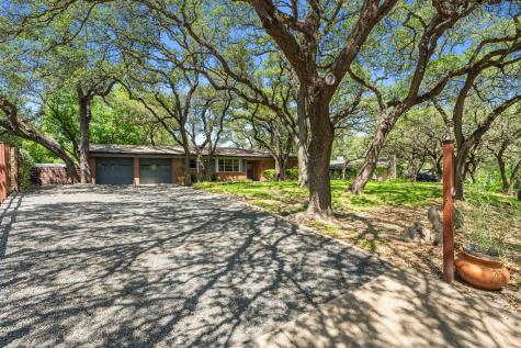 1110 Hollybluff Street Austin TX 78753