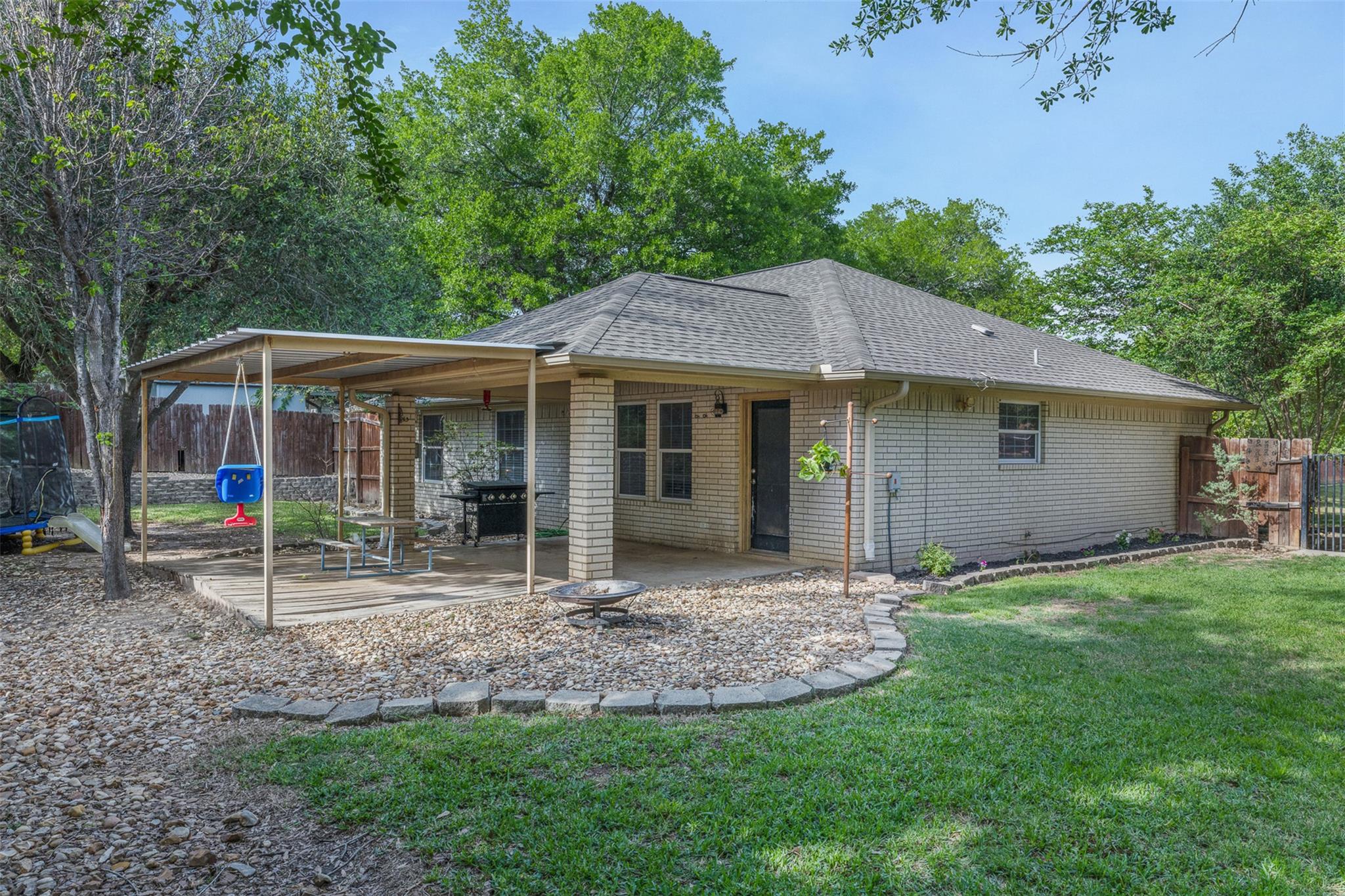 705 Palmer Street Rockdale TX 76567