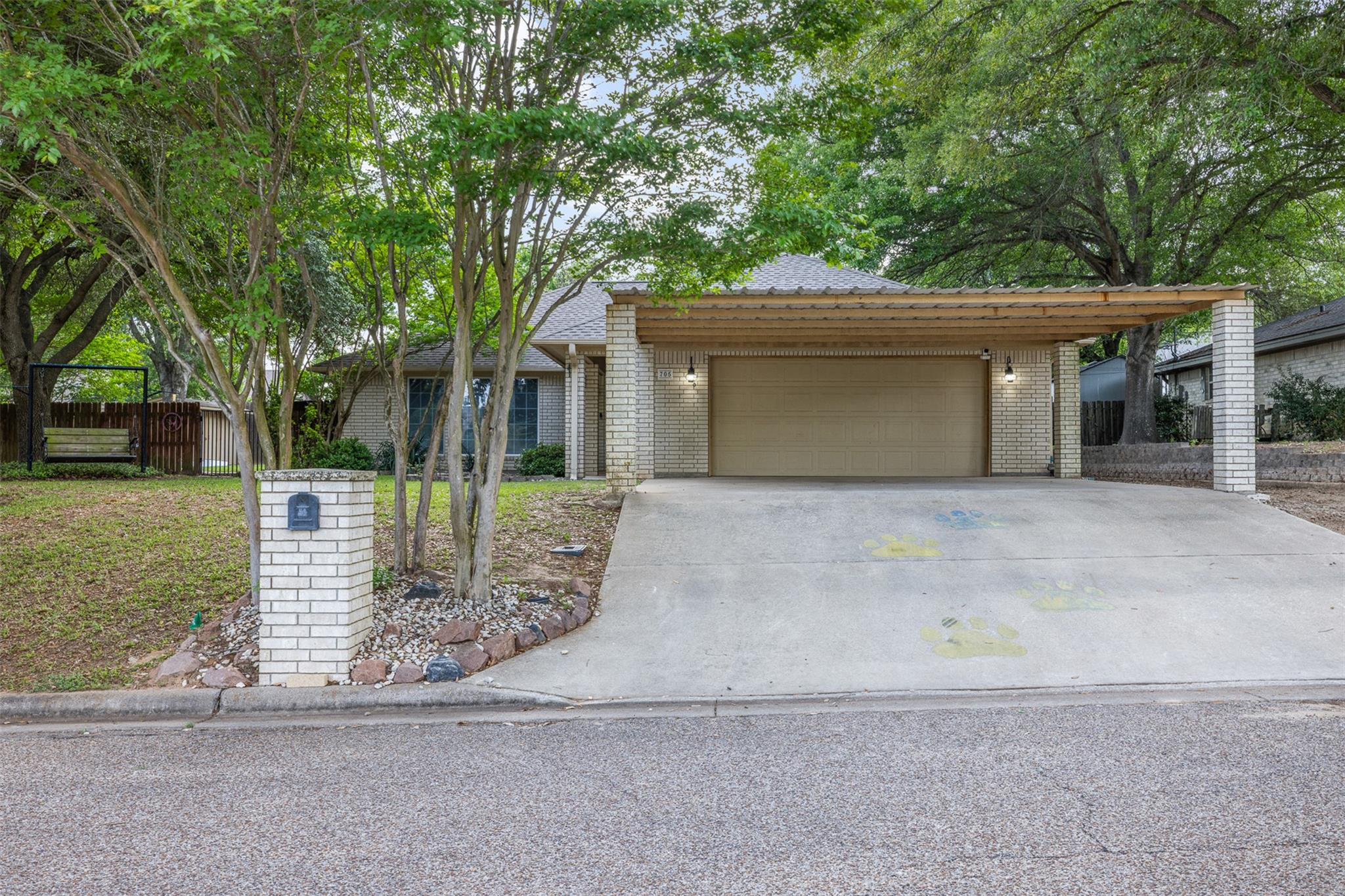 705 Palmer Street Rockdale TX 76567