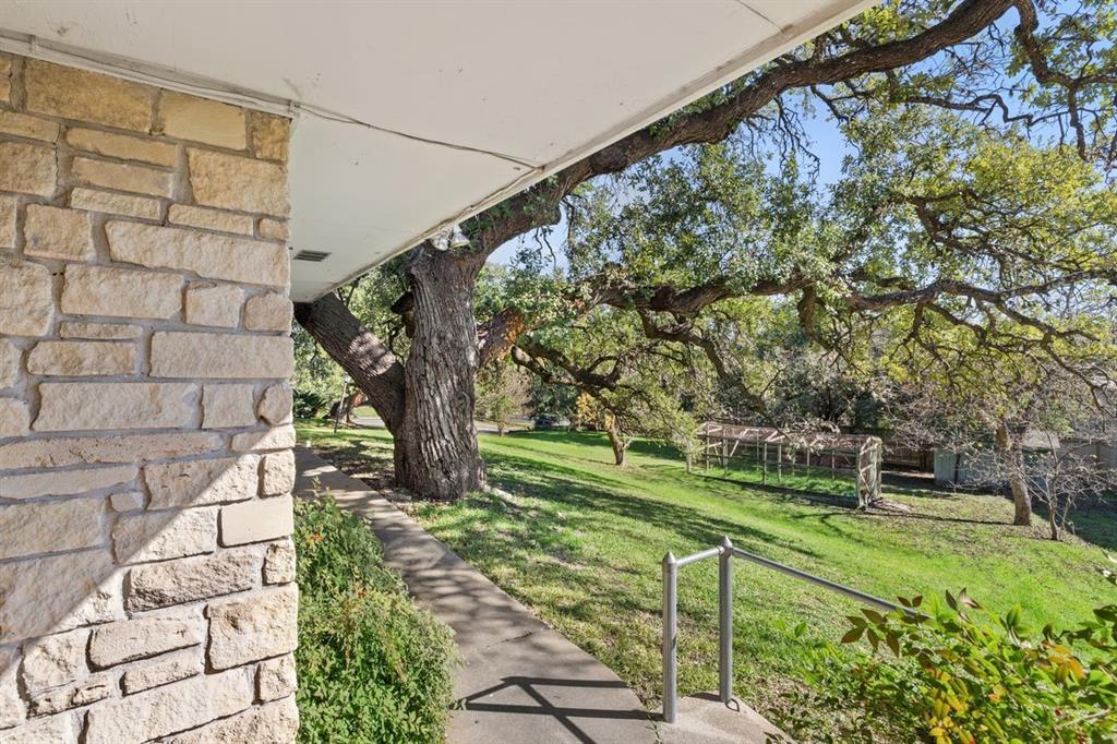 601 Sandringham Circle Austin TX 78704