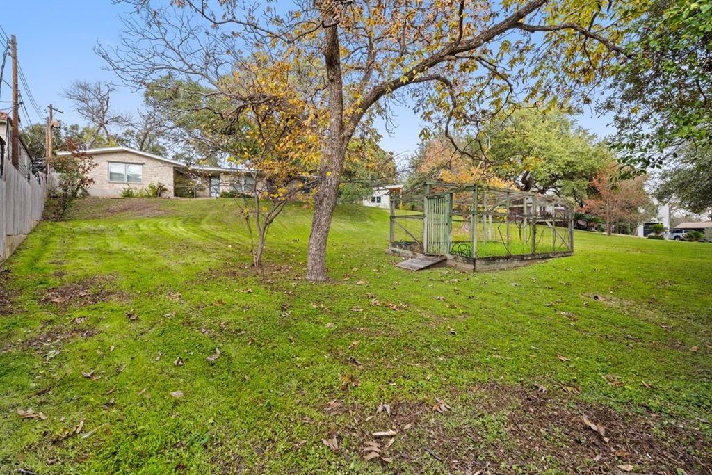 601 Sandringham Circle Austin TX 78704