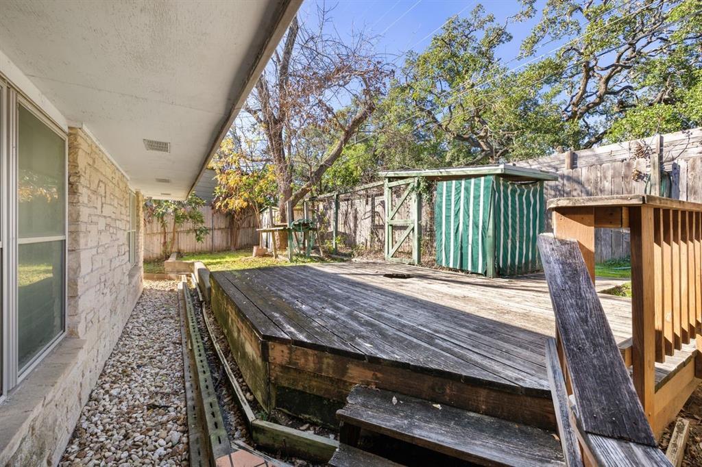 601 Sandringham Circle Austin TX 78704