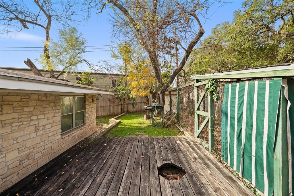 601 Sandringham Circle Austin TX 78704
