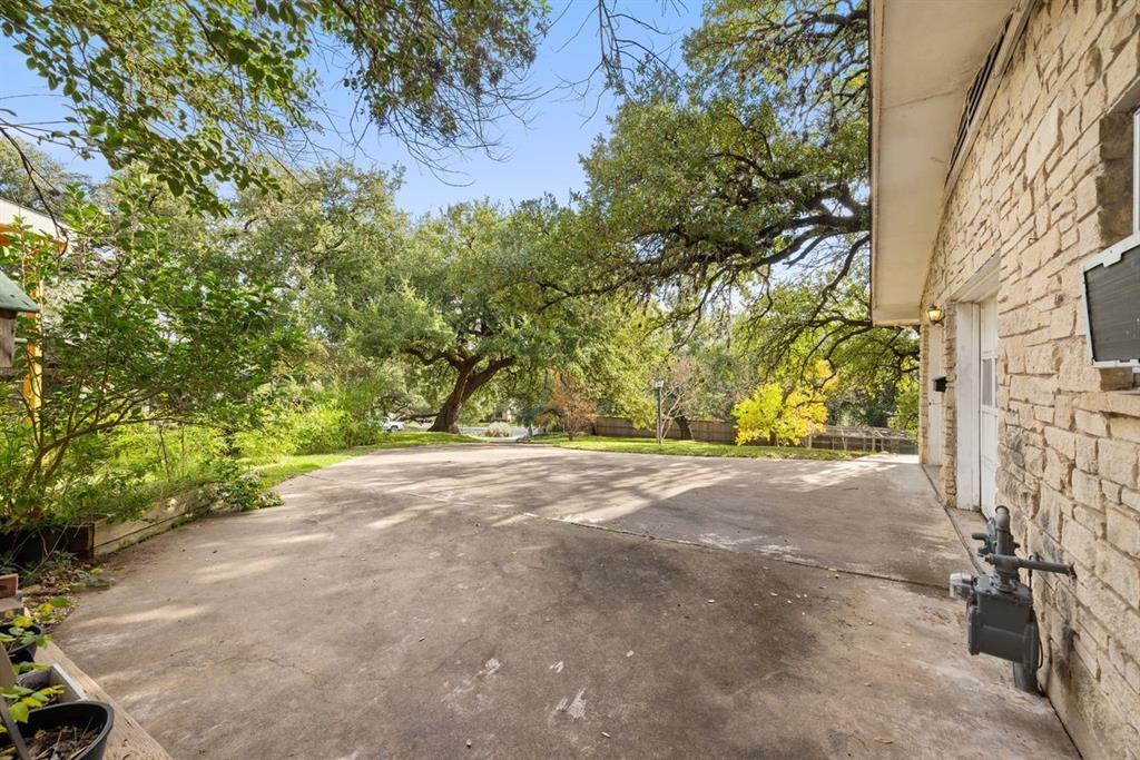 601 Sandringham Circle Austin TX 78704