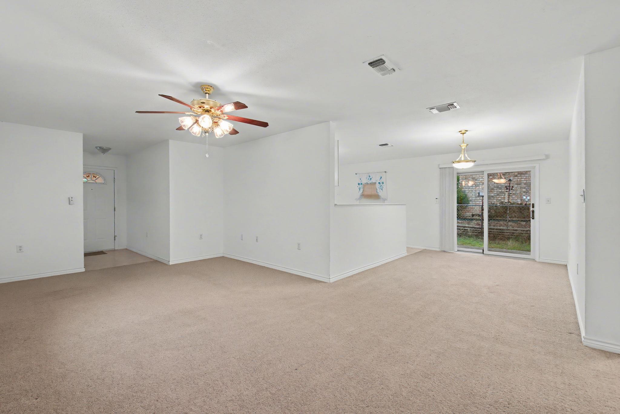 1720 Greenwood Lane Kingsland TX 78639