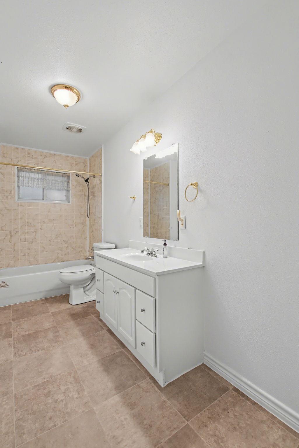 1720 Greenwood Lane Kingsland TX 78639
