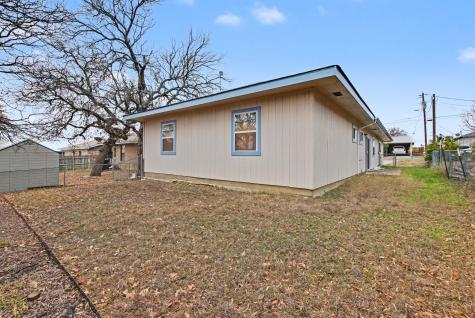1720 Greenwood Lane Kingsland TX 78639