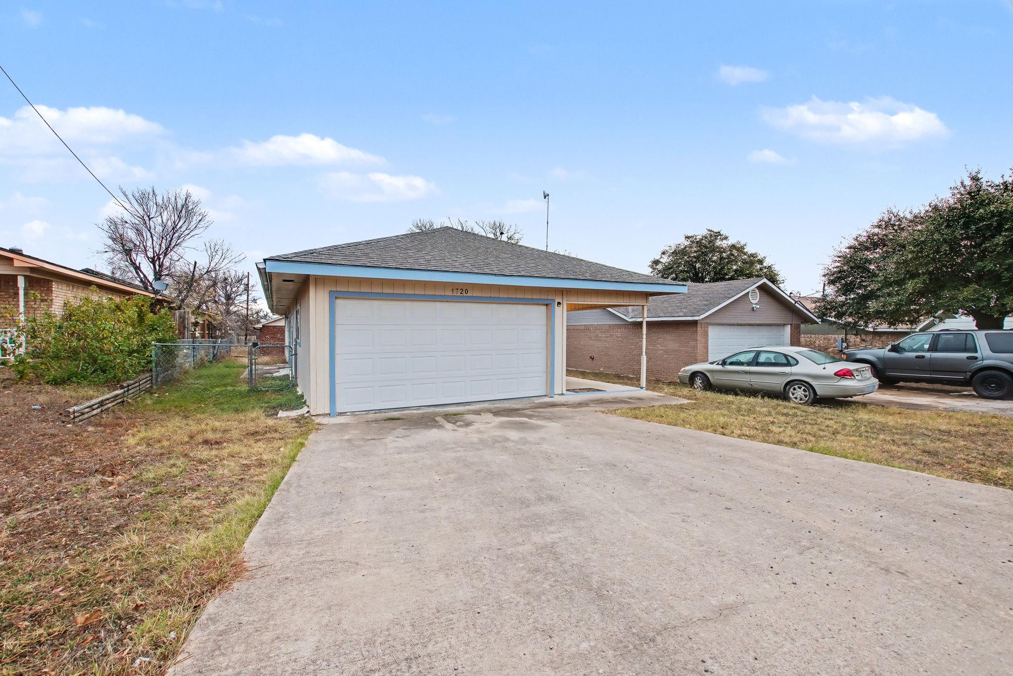 1720 Greenwood Lane Kingsland TX 78639
