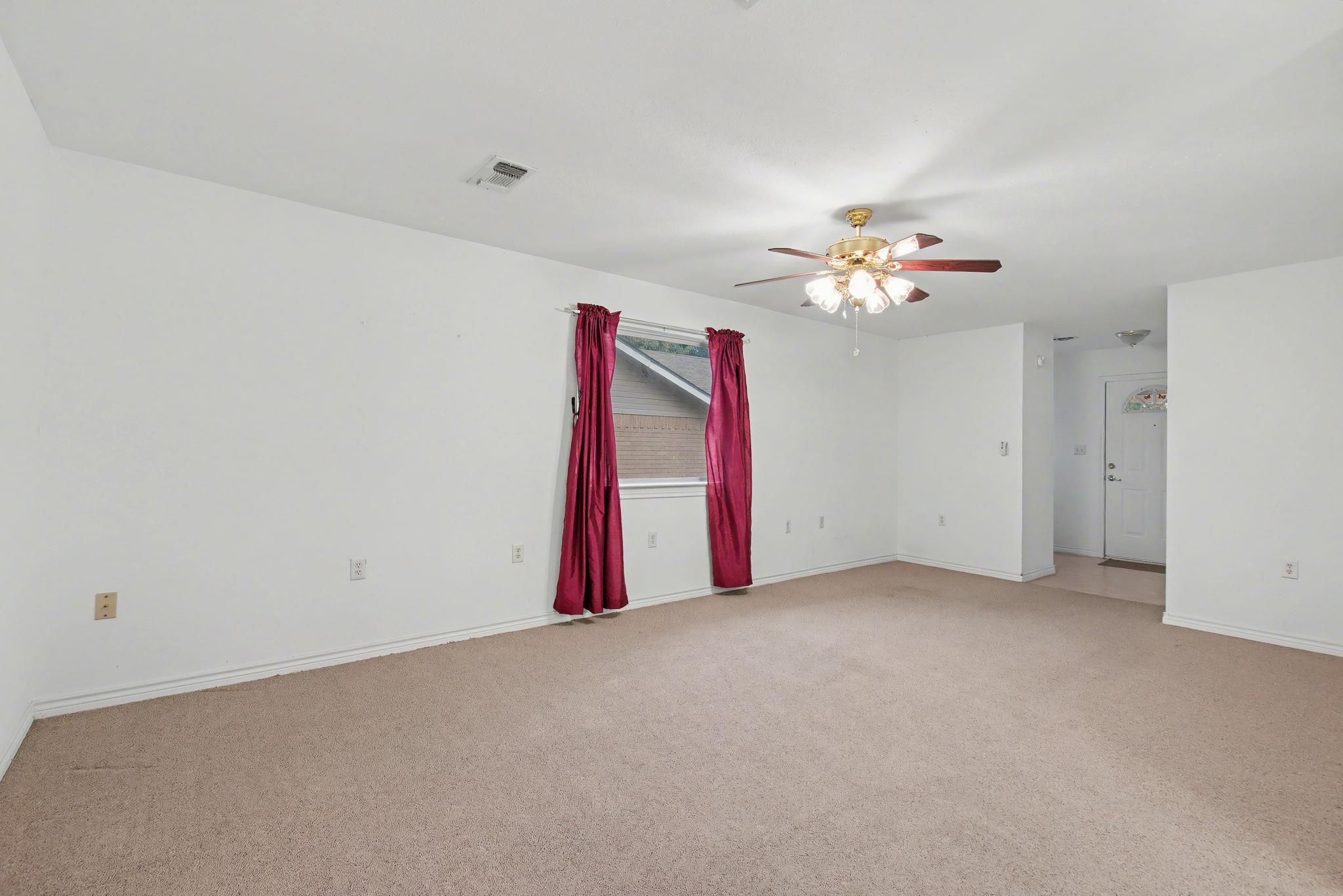 1720 Greenwood Lane Kingsland TX 78639