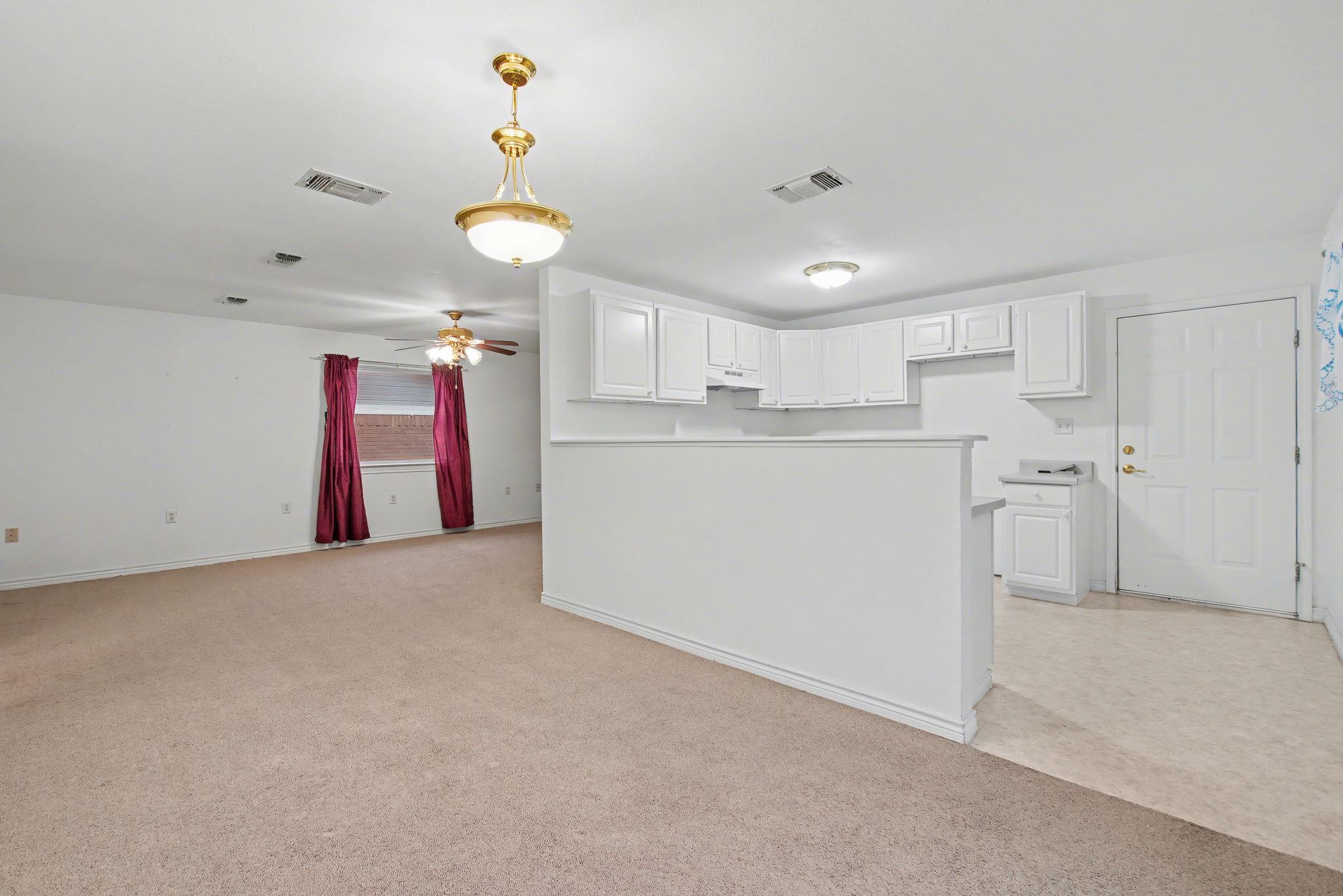 1720 Greenwood Lane Kingsland TX 78639