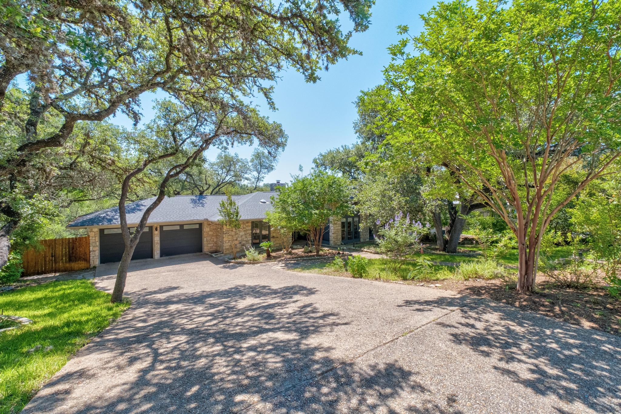 2303 Doral Drive Austin TX 78746