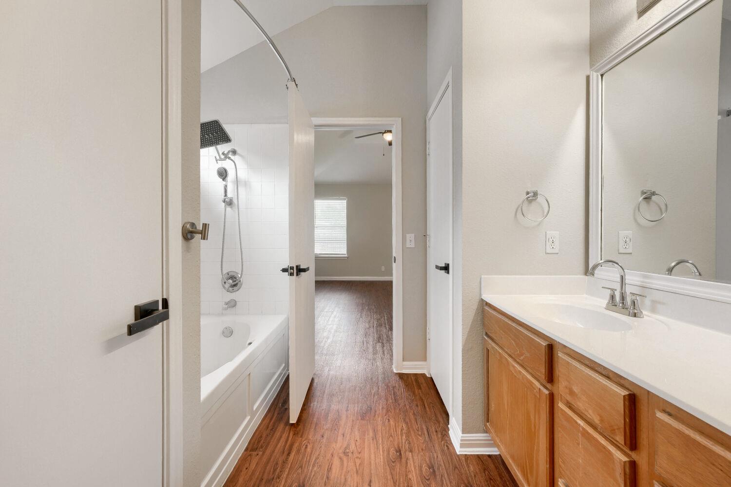 5504 Catsby Court Austin TX 78724